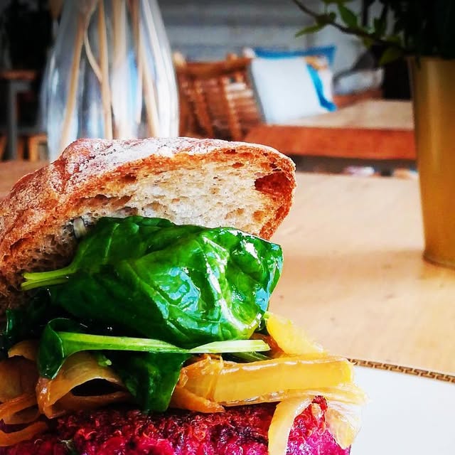 Beetroot-Quinoa Burgers by Skarabo Life