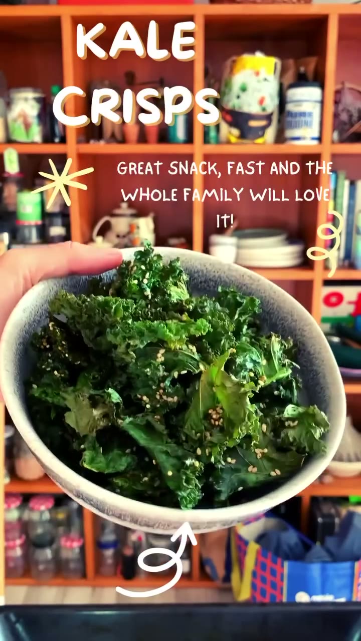 Easy Kale Crisps by Skarabo Life